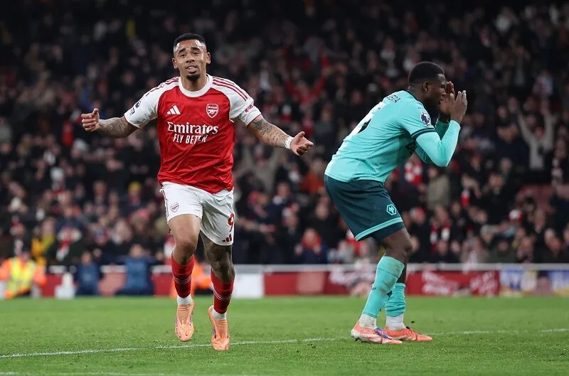Arsenal sẽ giành trọn 3 điểm trên sân của Wolverhampton